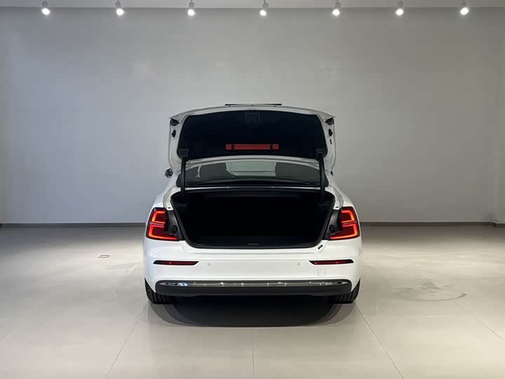 Фото 6 - Volvo S60