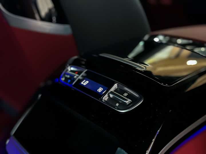 Фото 13 - Mercedes-Benz Vito