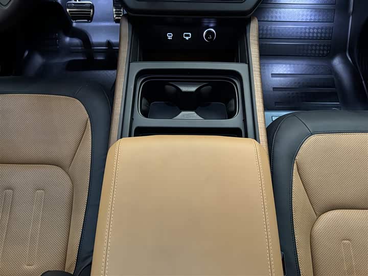 Фото 23 - Land Rover Defender