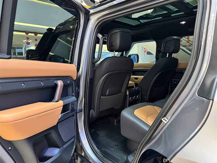 Фото 25 - Land Rover Defender