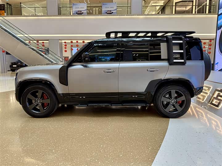 Фото 8 - Land Rover Defender