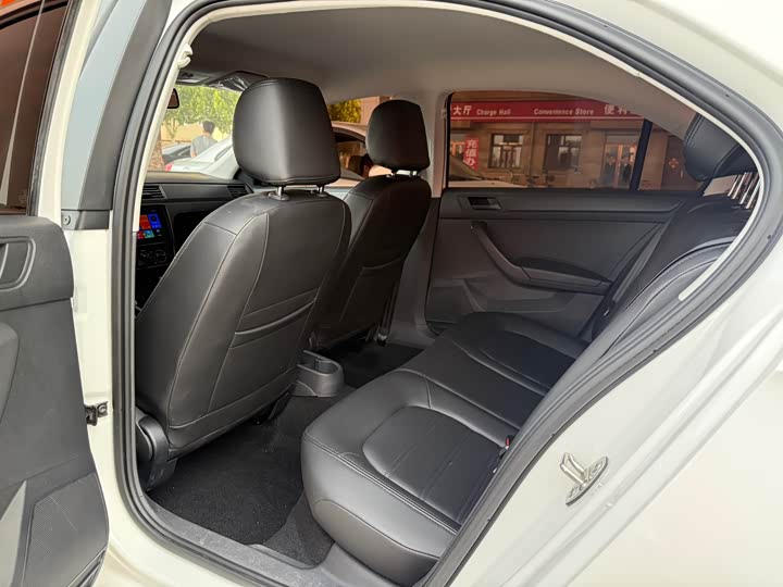 Фото 13 - Volkswagen Santana