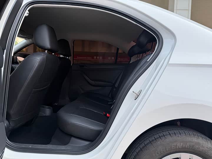 Фото 14 - Volkswagen Santana