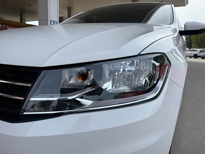 Фото 2 - Volkswagen Santana