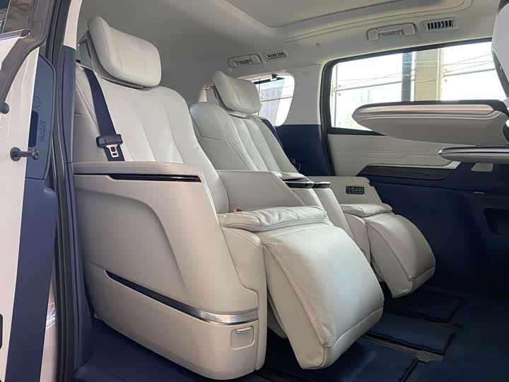 Фото 17 - Buick GL8 Century