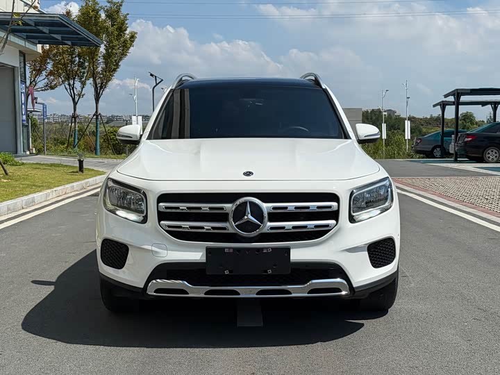 Фото 2 - Mercedes-Benz GLB-Class