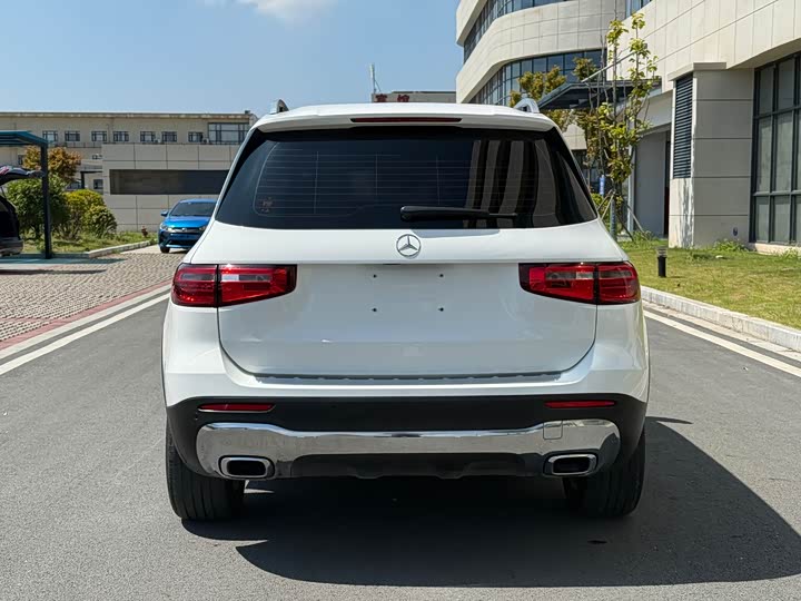 Фото 8 - Mercedes-Benz GLB-Class