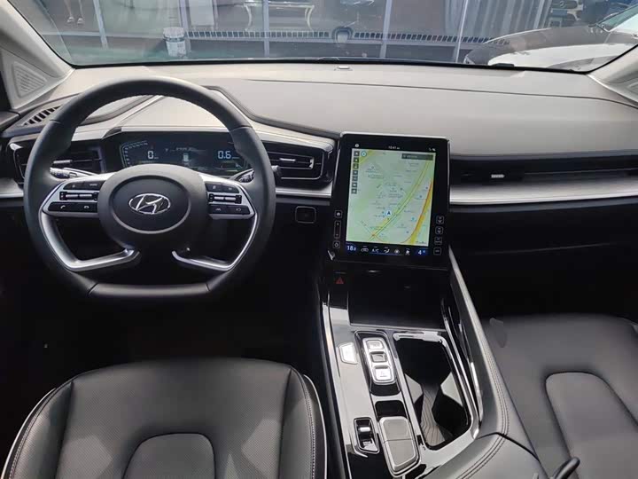 Фото 10 - Hyundai Custo