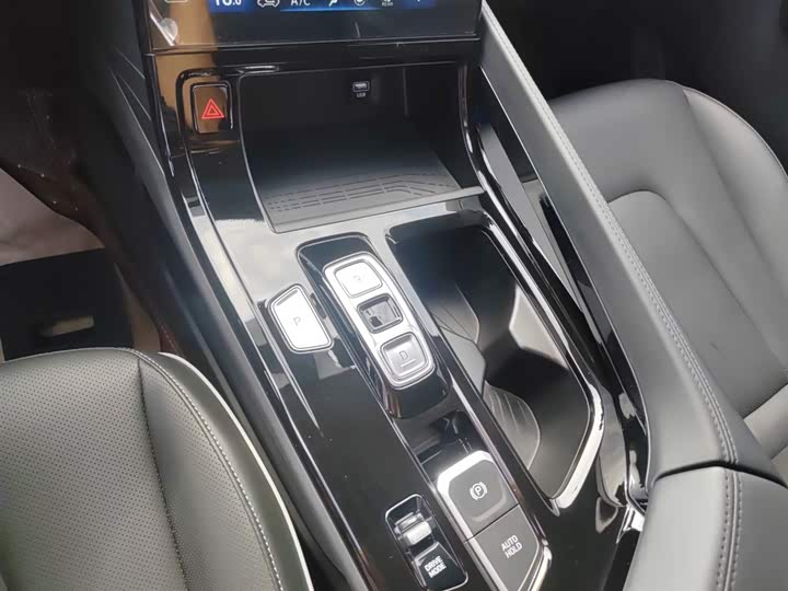 Фото 14 - Hyundai Custo