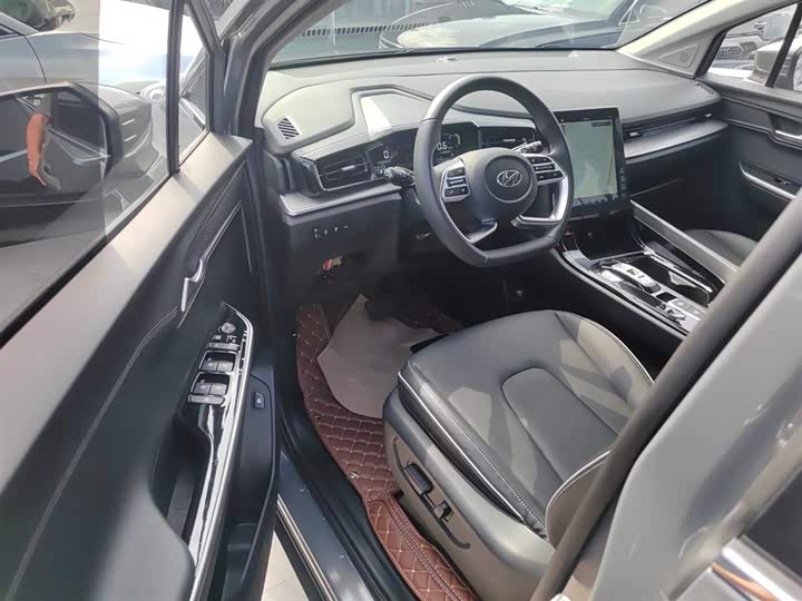 Фото 15 - Hyundai Custo