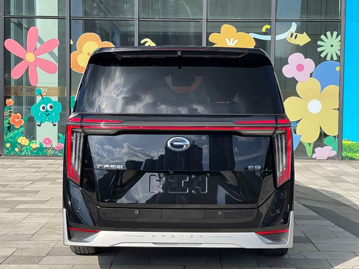 Фото 4 - GAC Trumpchi E9