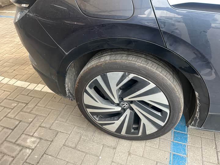 Фото 10 - Volkswagen ID.4 Crozz