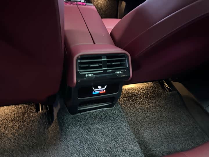 Фото 10 - BMW 5 Series