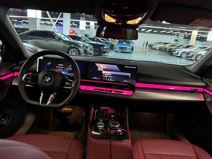 Фото 11 - BMW 5 Series