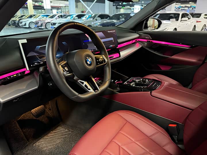 Фото 5 - BMW 5 Series