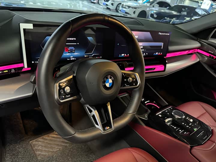 Фото 6 - BMW 5 Series