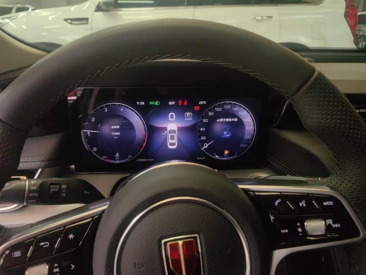 Фото 12 - Hongqi H5