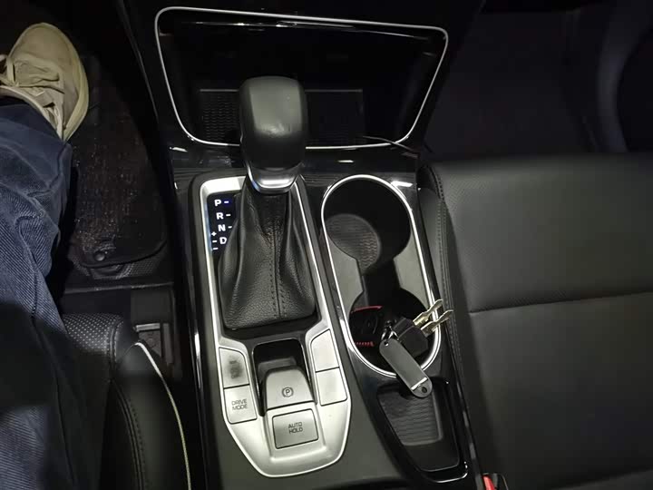 Фото 11 - Hyundai Tucson L