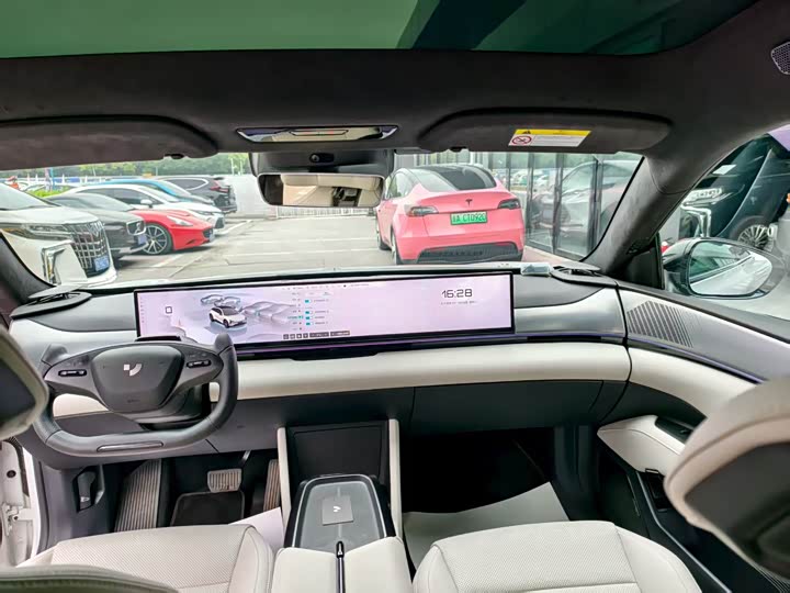 Фото 12 - Geely Jiyue 01