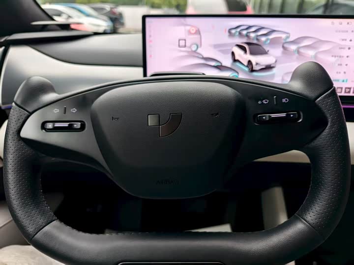 Фото 18 - Geely Jiyue 01