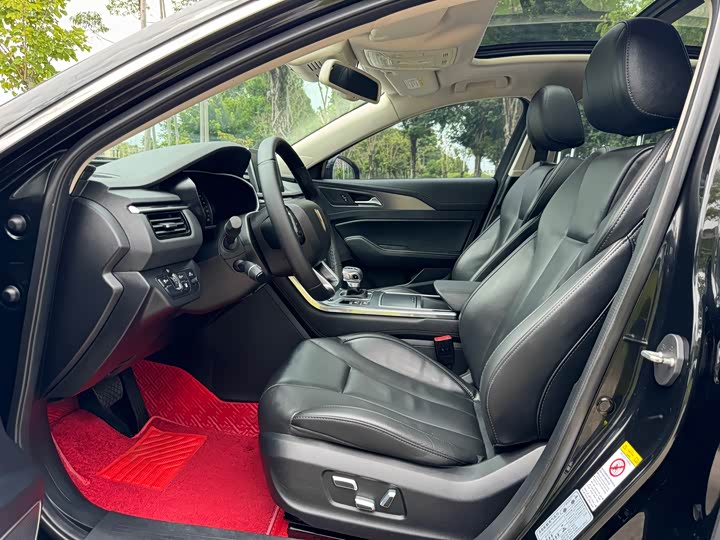 Фото 4 - Hongqi H5