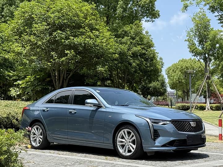 Фото 2 - Cadillac CT4