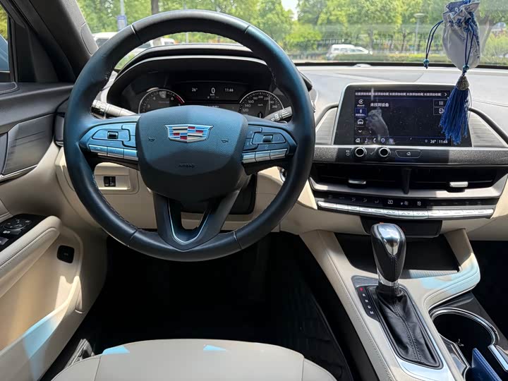 Фото 5 - Cadillac CT4