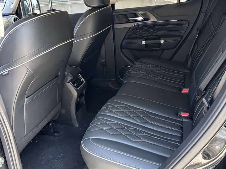 Фото 3 - Tank 300