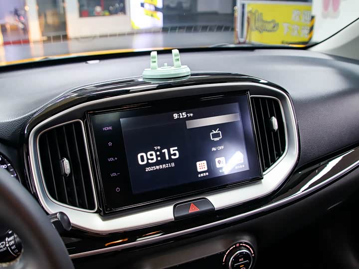 Фото 8 - Kia KX1