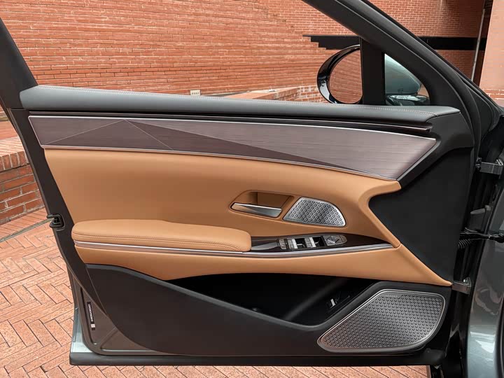 Фото 13 - BYD Han L