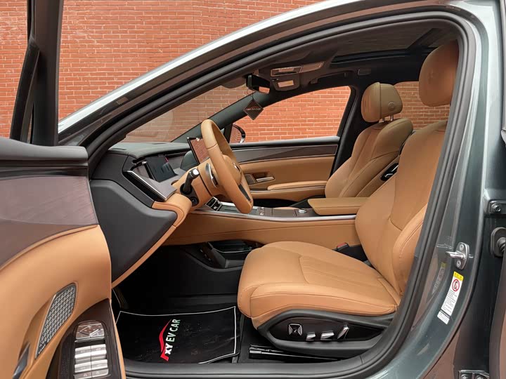 Фото 16 - BYD Han L