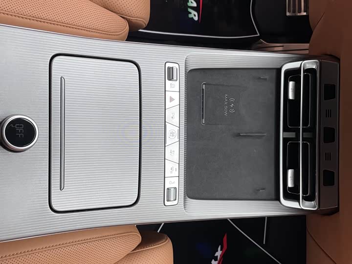 Фото 21 - BYD Han L