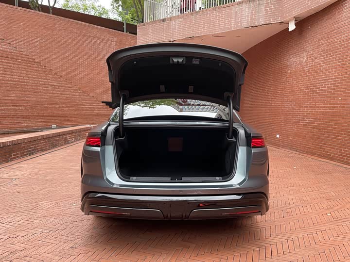 Фото 24 - BYD Han L