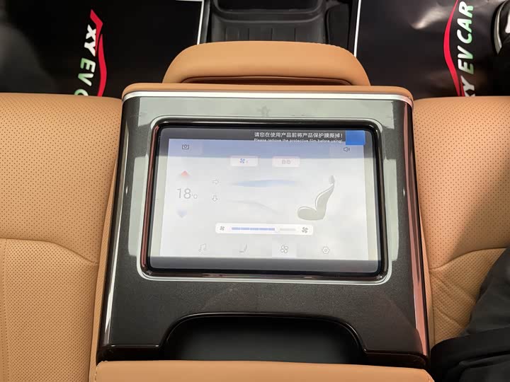 Фото 28 - BYD Han L