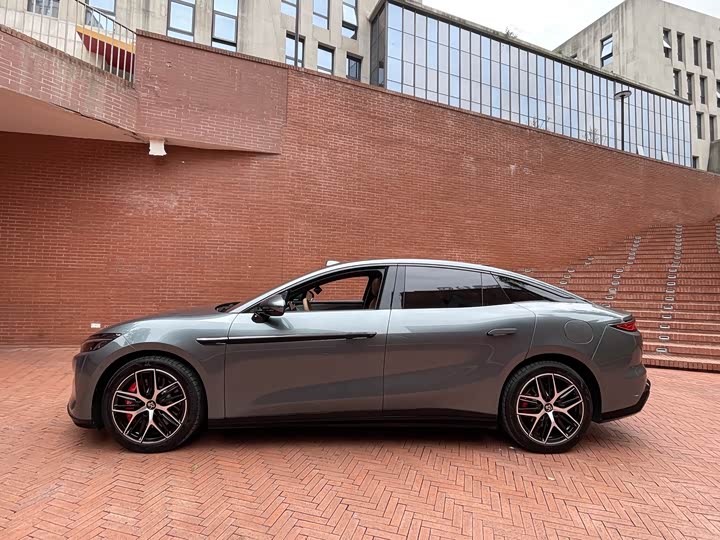 Фото 3 - BYD Han L