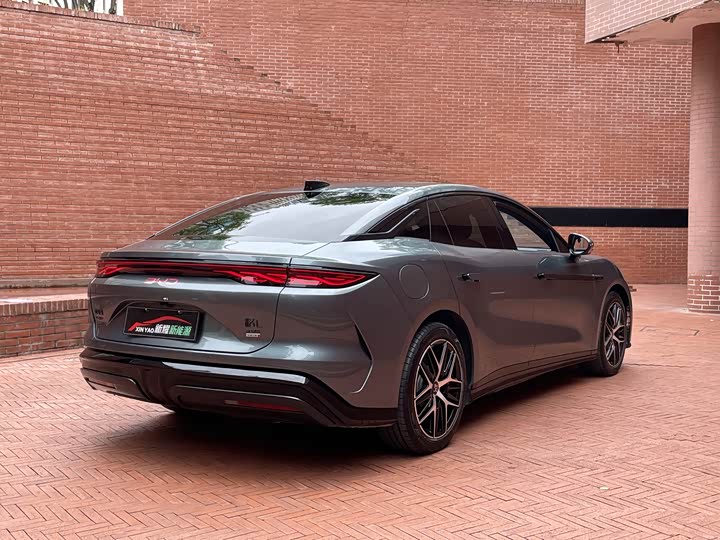 Фото 6 - BYD Han L