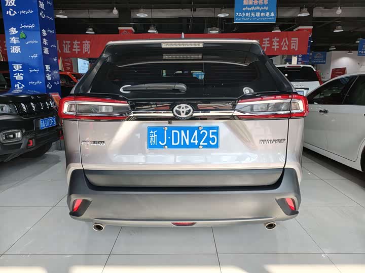 Фото 8 - Toyota Wildlander