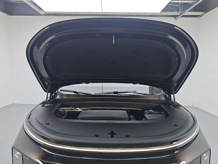 Фото 18 - LiXiang L6