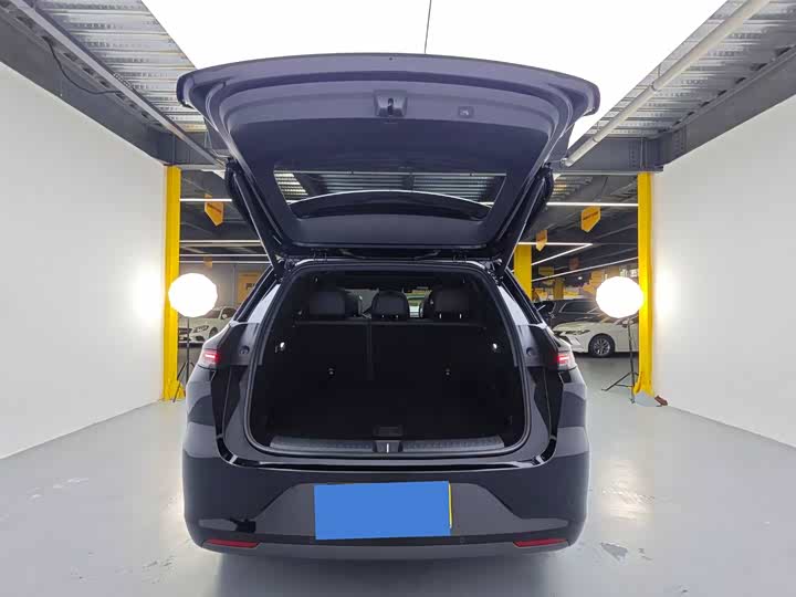 Фото 19 - LiXiang L6