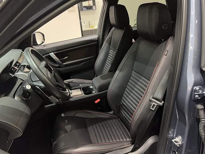 Фото 9 - Land Rover Discovery Sport