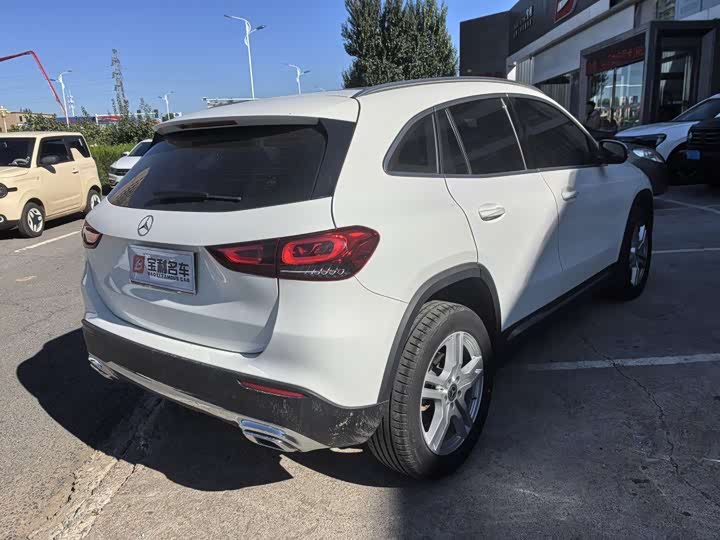 Фото 5 - Mercedes-Benz GLA-Class