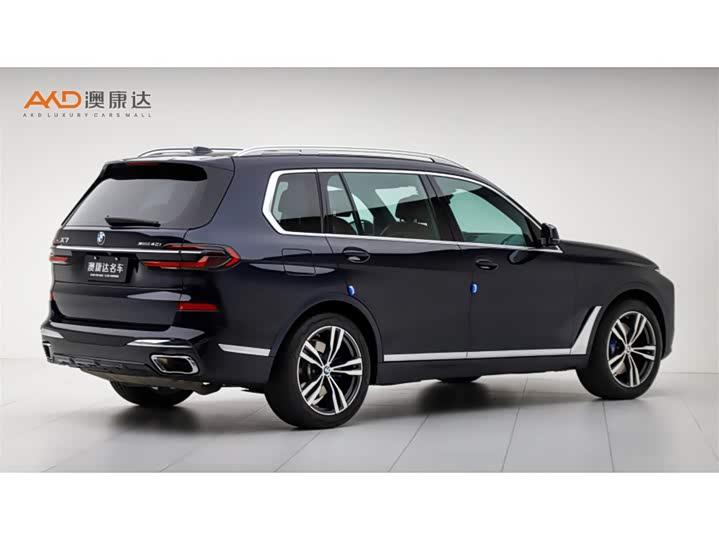 Фото 3 - BMW X7