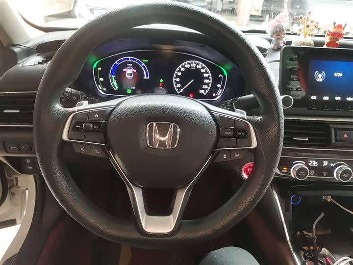 Фото 11 - Honda Inspire