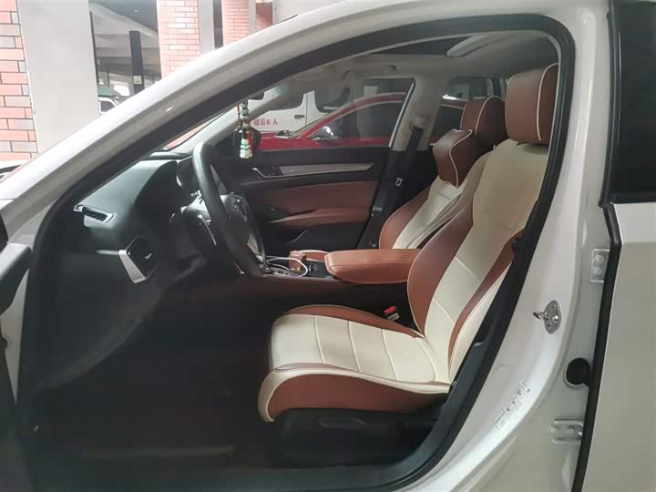 Фото 15 - Honda Inspire