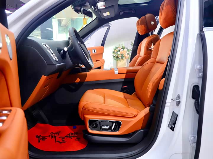 Фото 14 - LiXiang L7