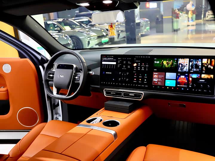 Фото 16 - LiXiang L7