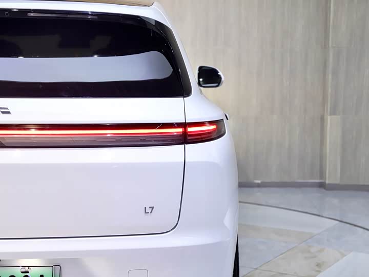 Фото 9 - LiXiang L7