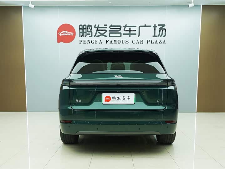 Фото 17 - LiXiang L7