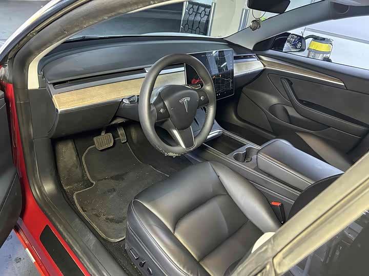 Фото 5 - Tesla Model 3