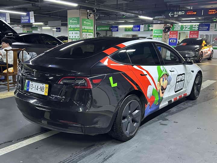 Фото 9 - Tesla Model 3